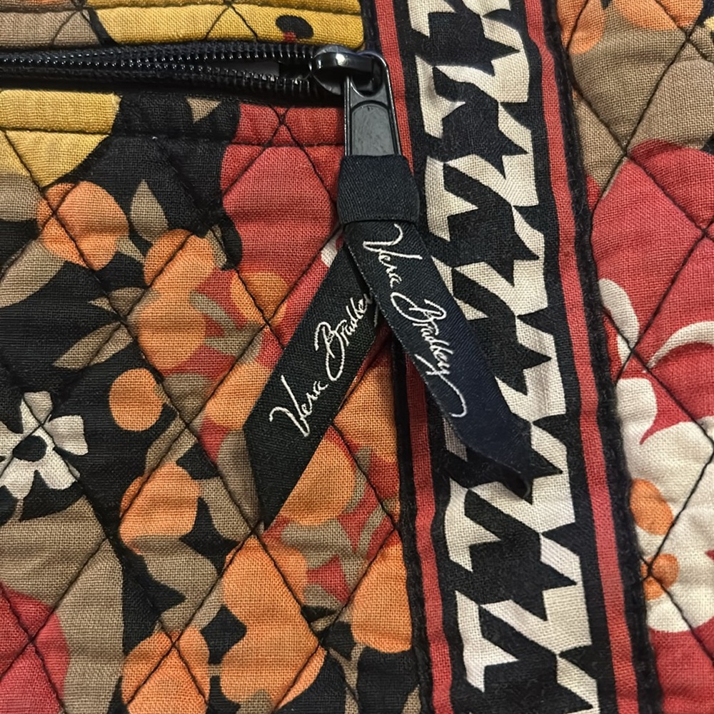 Vera Bradley Retired Pattern “Bittersweet” Crossbody/ Hipster - Picture 3 of 7